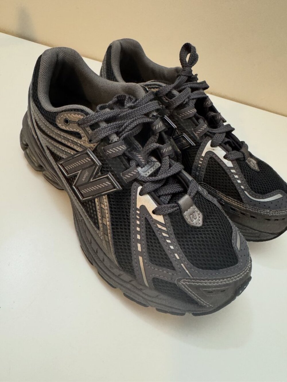 New Balance 1906R Phantom Black (GS) Boys Size 7 Black/Grey Running Shoes